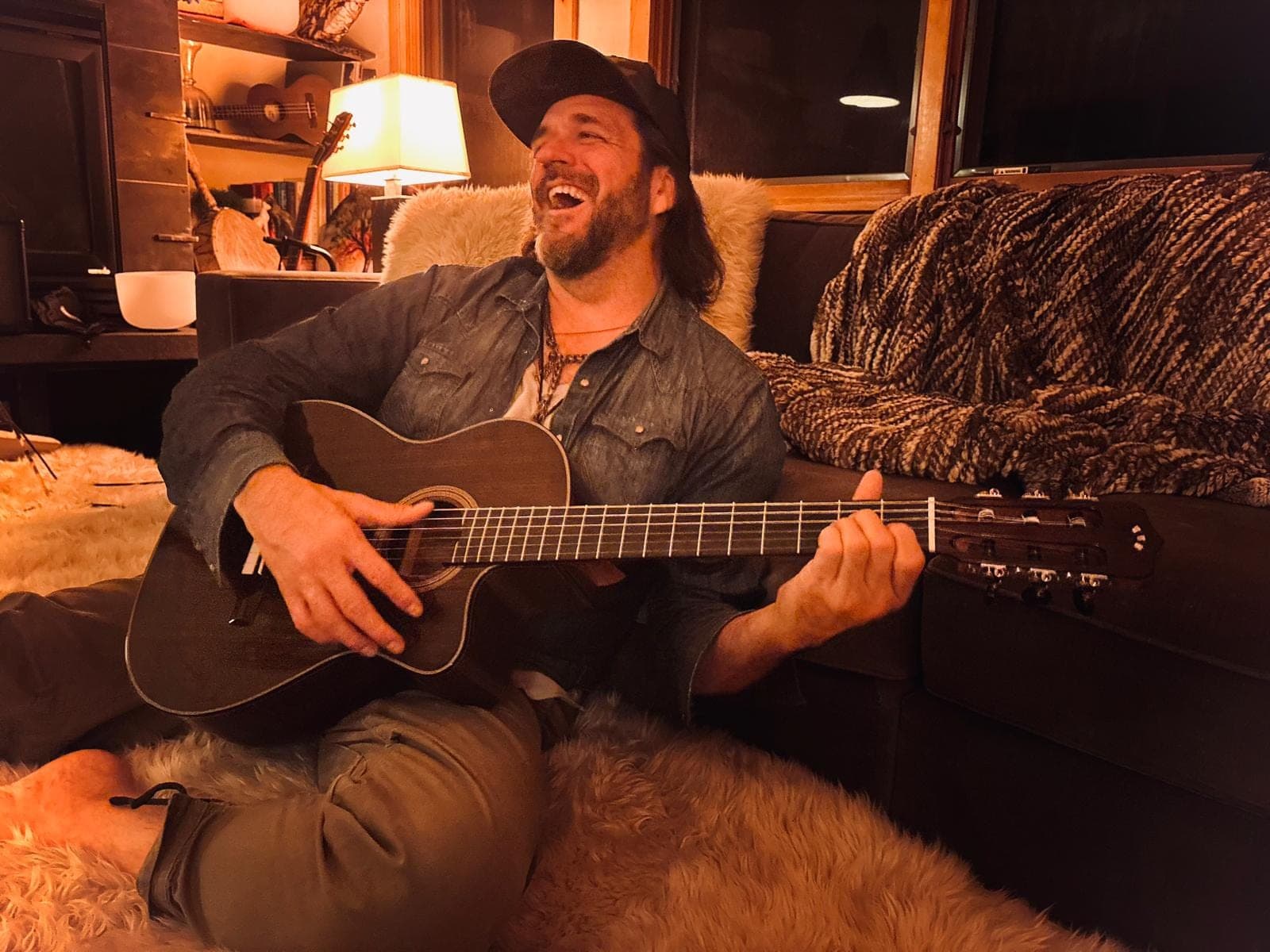 Laughing, guitar